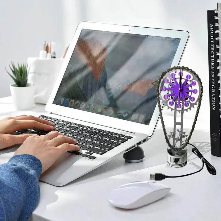 Stornfield | Watch Chain with Movement - Silent Rotating Table Clock