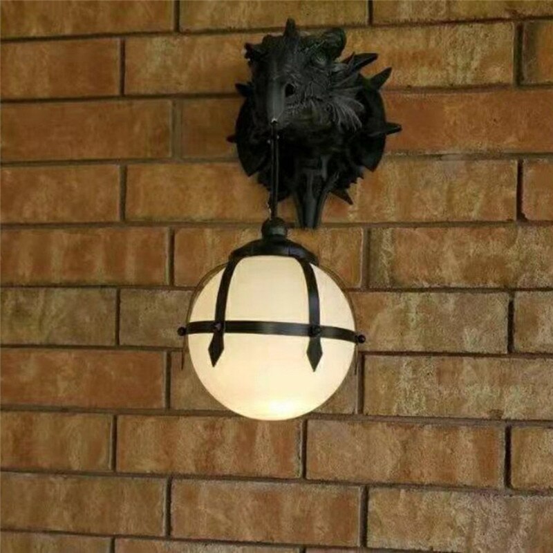 Stornfield | LED Lantern with Resin Dragon Head for a Unique Halloween Decoration