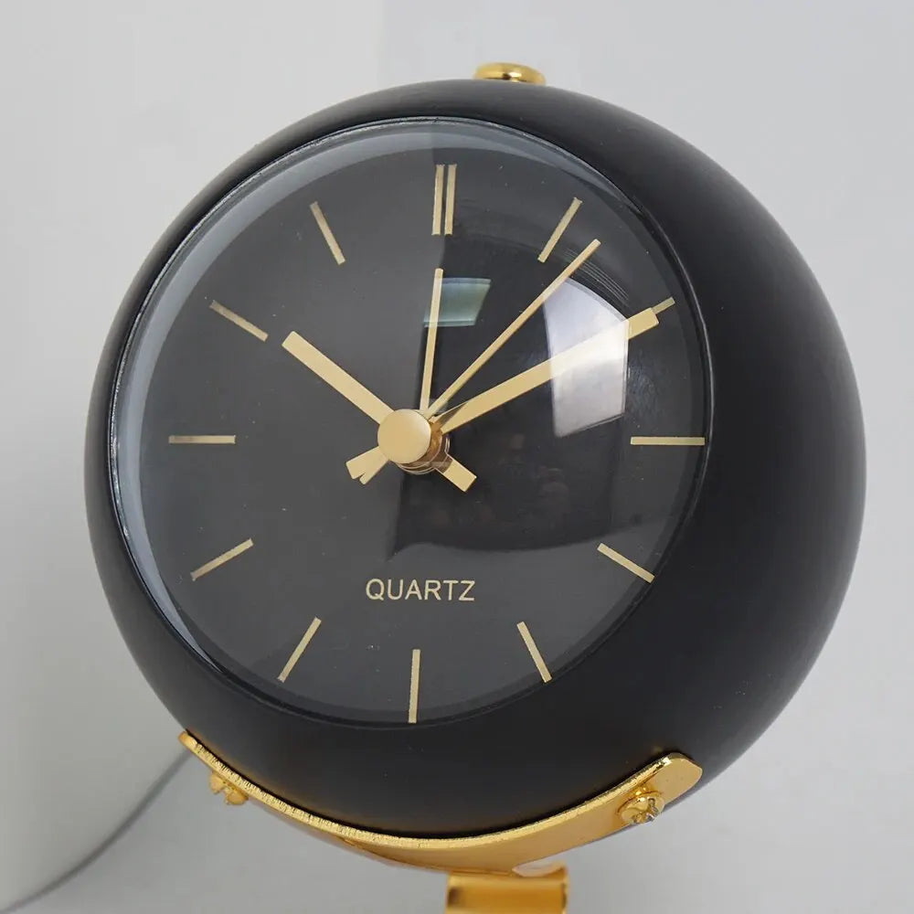 Minimalistic Scandinavian Desk Clock with Silent Quartz Movement | Stornfield