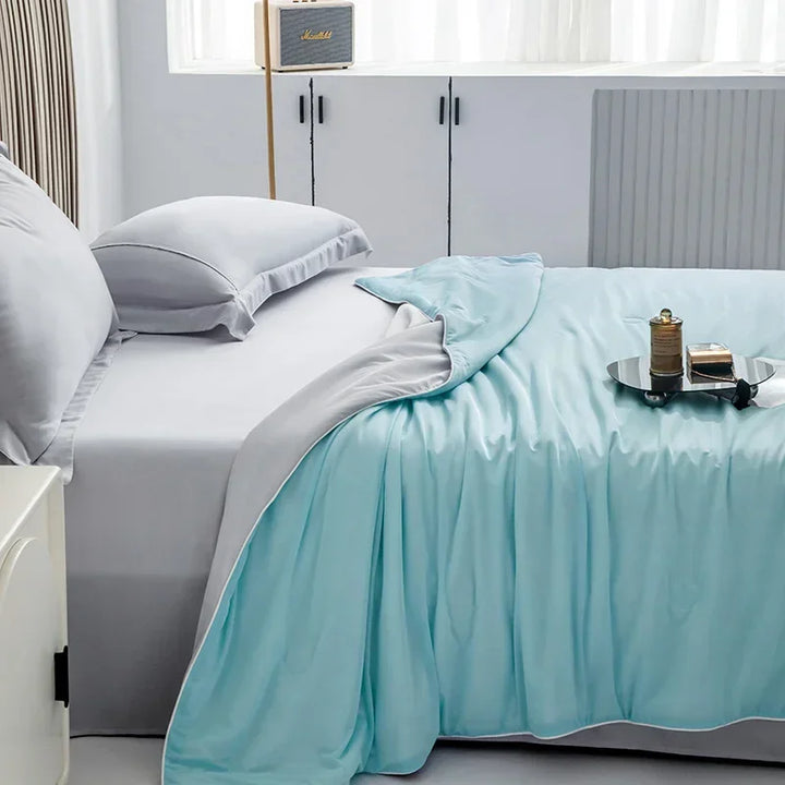 High-Quality Cooling Blanket – Smooth Air-Conditioning Comforter, Lightweight Summer Quilt with Double-Sided Cooling Fabric | Stornfield
