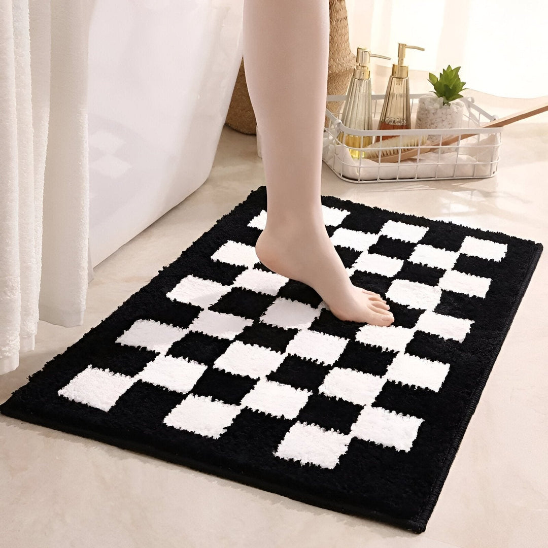 Stornfield | Checked Plush Bath Mat