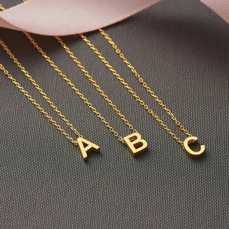Stornfield | Dainty Minimal Letter Initial Necklace