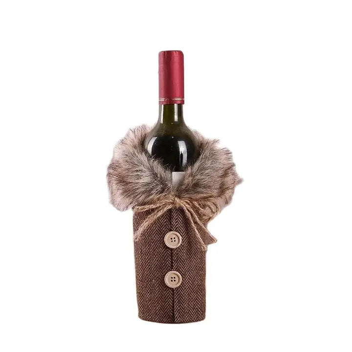 Christmas bottle cover with fur collar – festive cover for wine bottles, gnome decoration for Christmas, perfect as gift wrapping | Stornfield