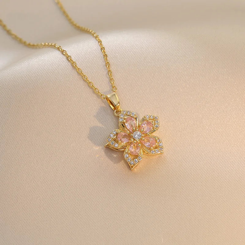 Stornfield | Collier Fleur Rotatif