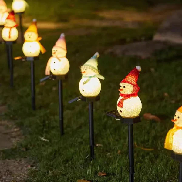 Solar-Powered Snowman Lamp - SolarSnow | Stornfield