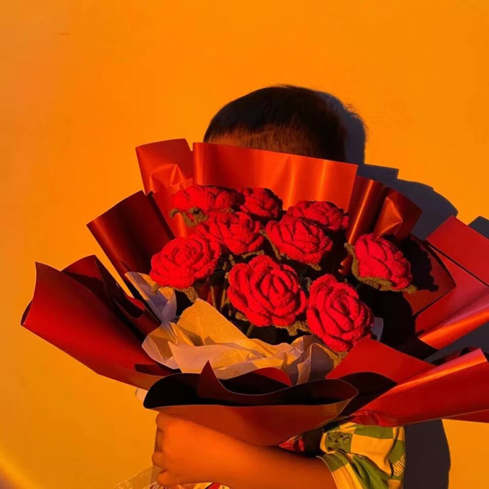 Bouquet of hand-knitted roses