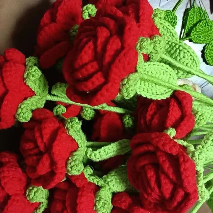 Bouquet of hand-knitted roses