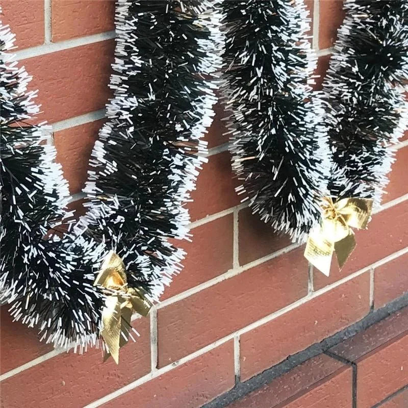 Christmas garland – Snow-flocked decor for indoor and outdoor decoration | Stornfield