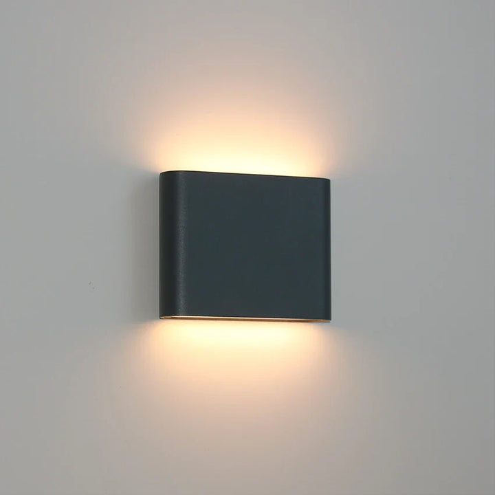Weatherproof LED wall light, Robust decorative wall lamp for indoor and outdoor use | Stornfield