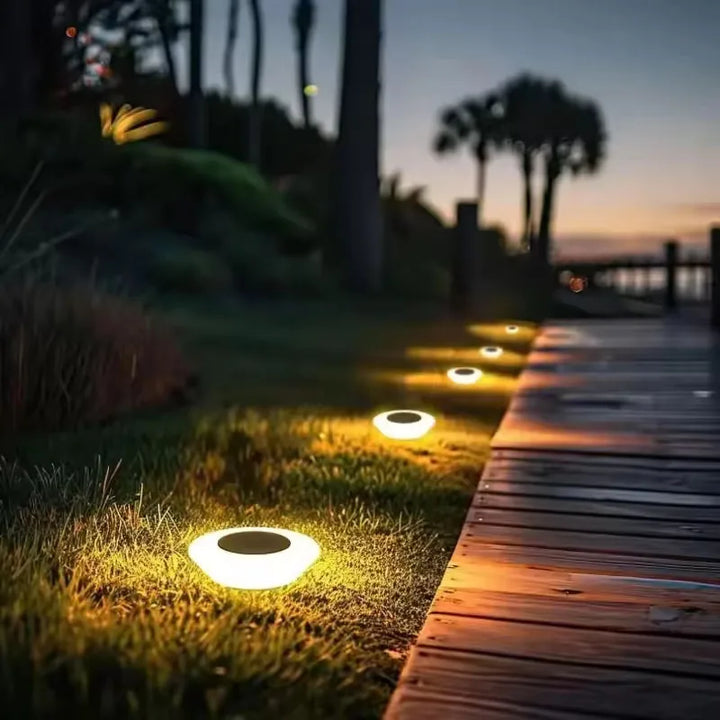 Solar Outdoor Pathway 4-Piece Stornfield Lights