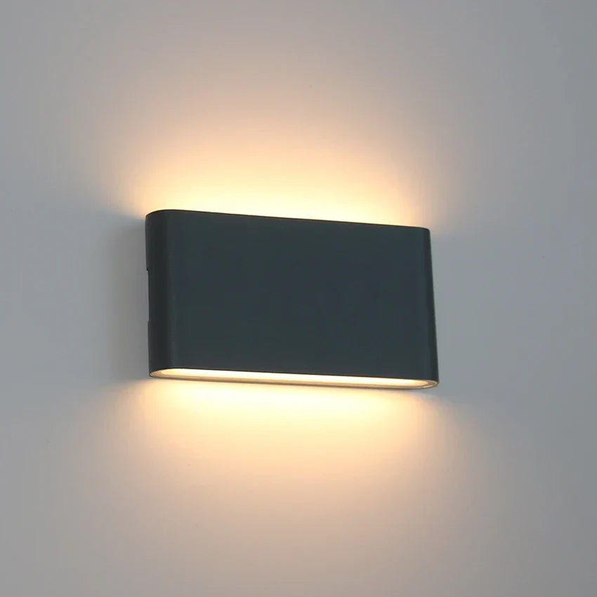 Weatherproof LED wall light, Robust decorative wall lamp for indoor and outdoor use | Stornfield