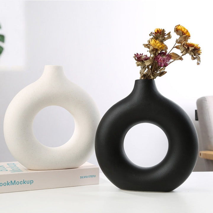 Minimalist Ceramic Vase | Stornfield