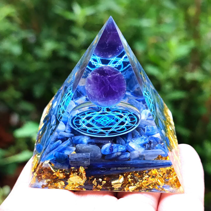 Orgonite Pyramid with Amethyst Pendulum – Energy, Protection and Decoration | Stornfield