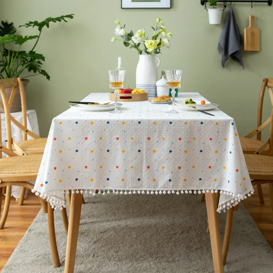 Stornfield | Floral tablecloth