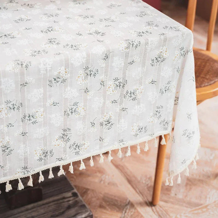 Stornfield | Floral tablecloth