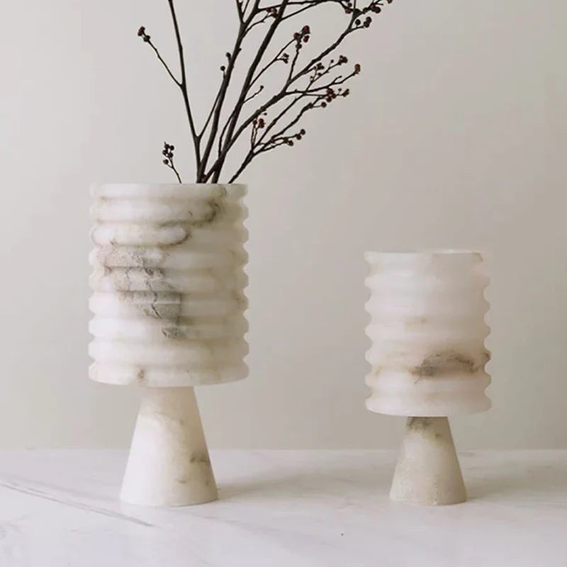 Vase à fleurs en onyx blanc Stornfield