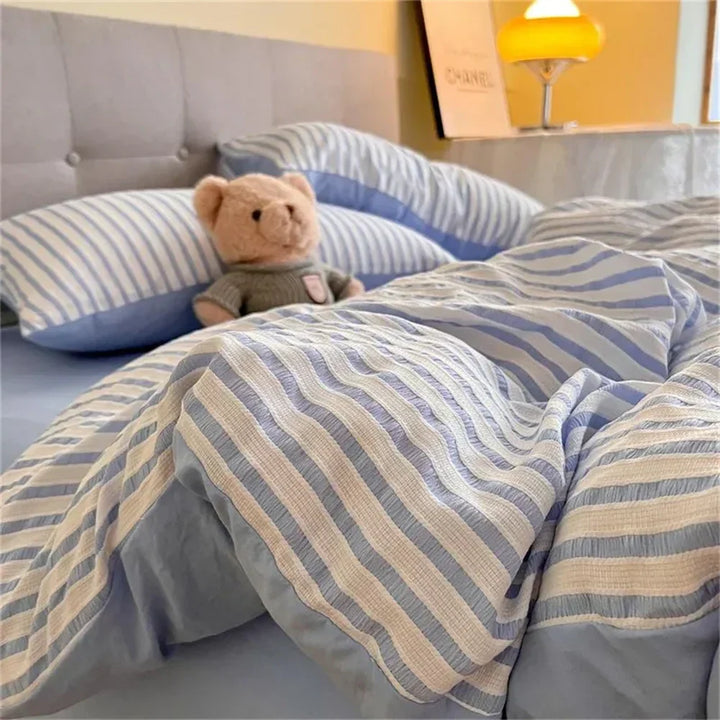 Stornfield | Minimalist Striped Bedding Set