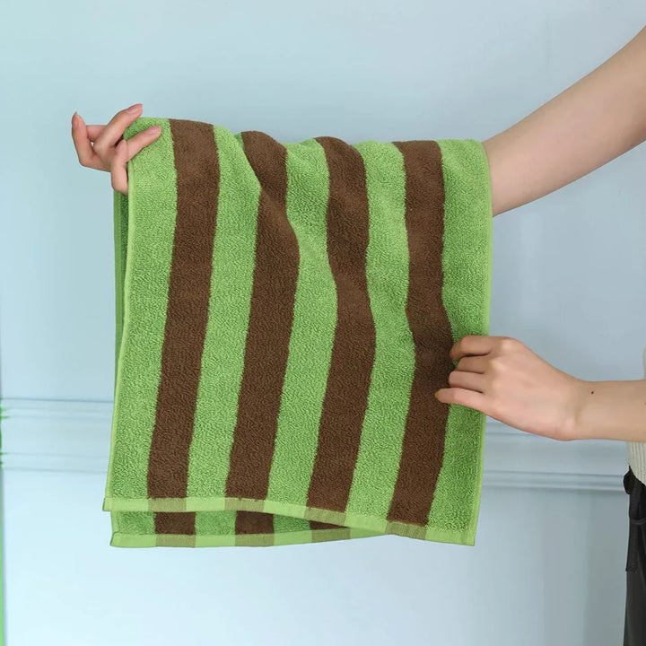 RetroStripe Luxe Cotton Towel – Striped Cotton Towel in Hotel Quality | Stornfield