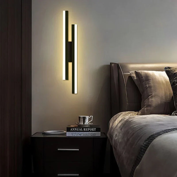 Stornfield | Modern LED Wall Light: Decorative Black/Gold Acrylic Lighting
