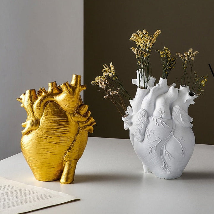 Stornfield | Heart-Shaped Artificial Dried Plant Vase