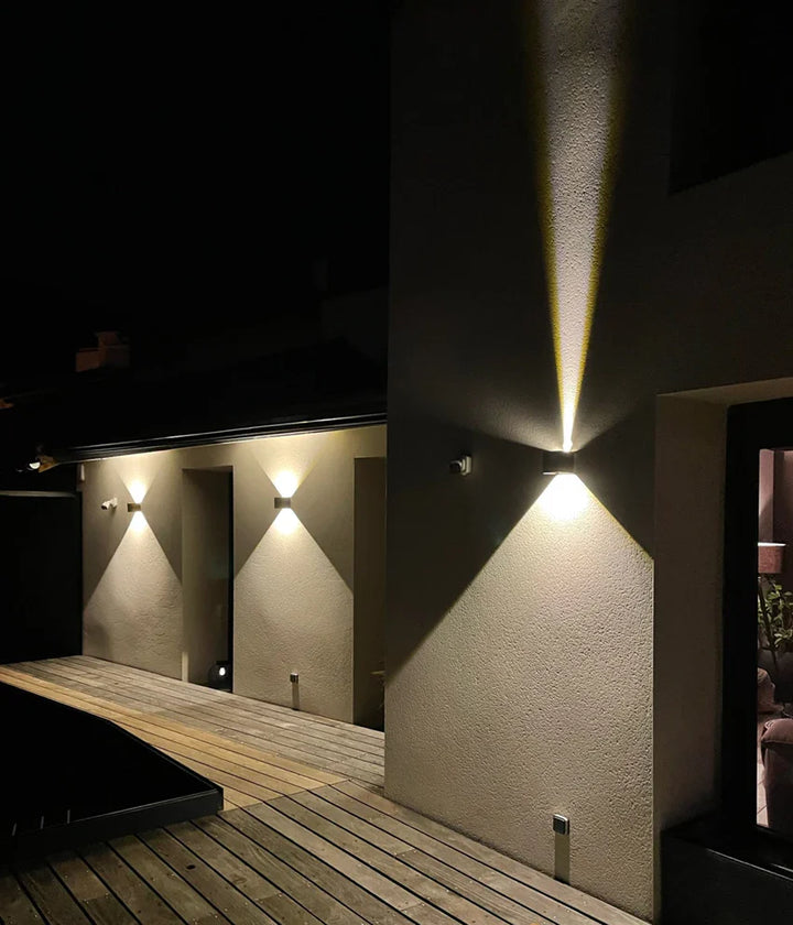 Outdoor LED wall light | Stornfield