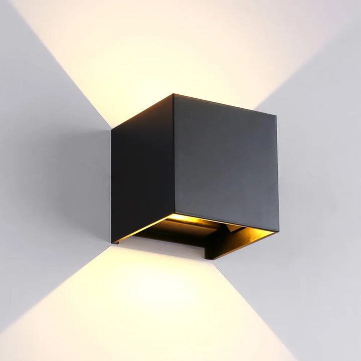 Outdoor LED wall light | Stornfield