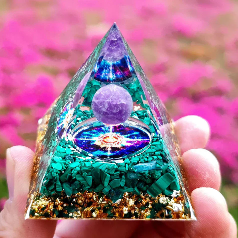Orgonite Pyramid with Amethyst Pendulum – Energy, Protection and Decoration | Stornfield