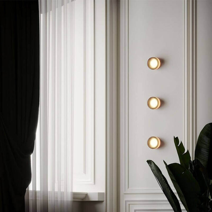 Stornfield | Unique and futuristic solid plexiglass wall lamp