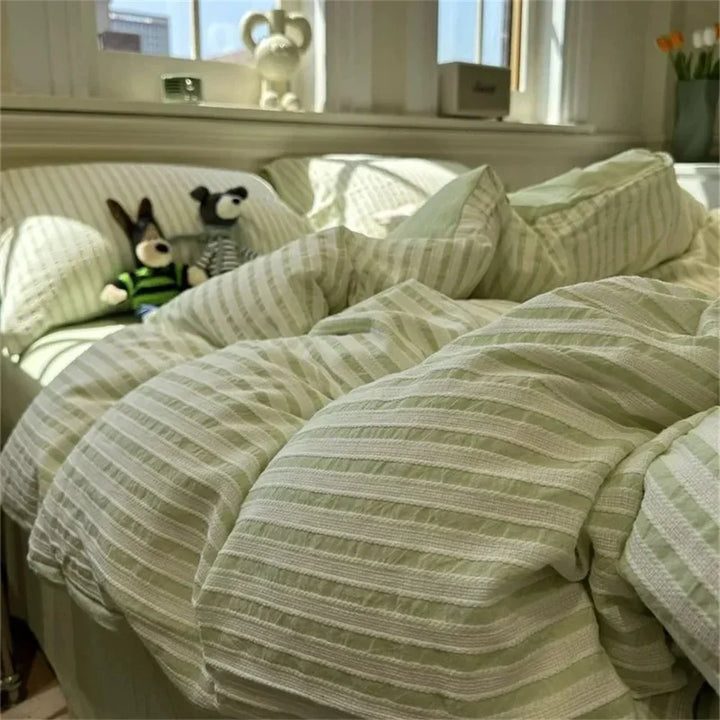 Stornfield | Minimalist Striped Bedding Set