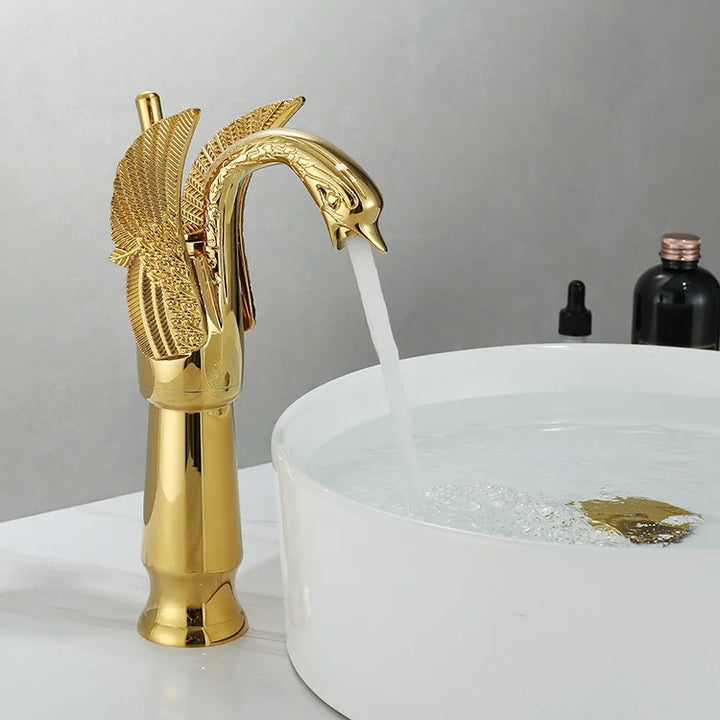 Stornfield | Swan Single Handle Golden Basin Faucet