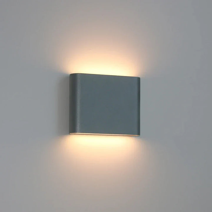 Weatherproof LED wall light, Robust decorative wall lamp for indoor and outdoor use | Stornfield