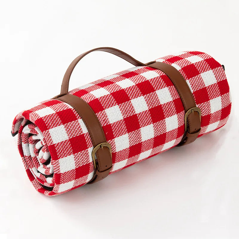 NovaPlaid | Waterproof foldaStornfielde picnic Stornfieldanket with carry strap | Stornfield