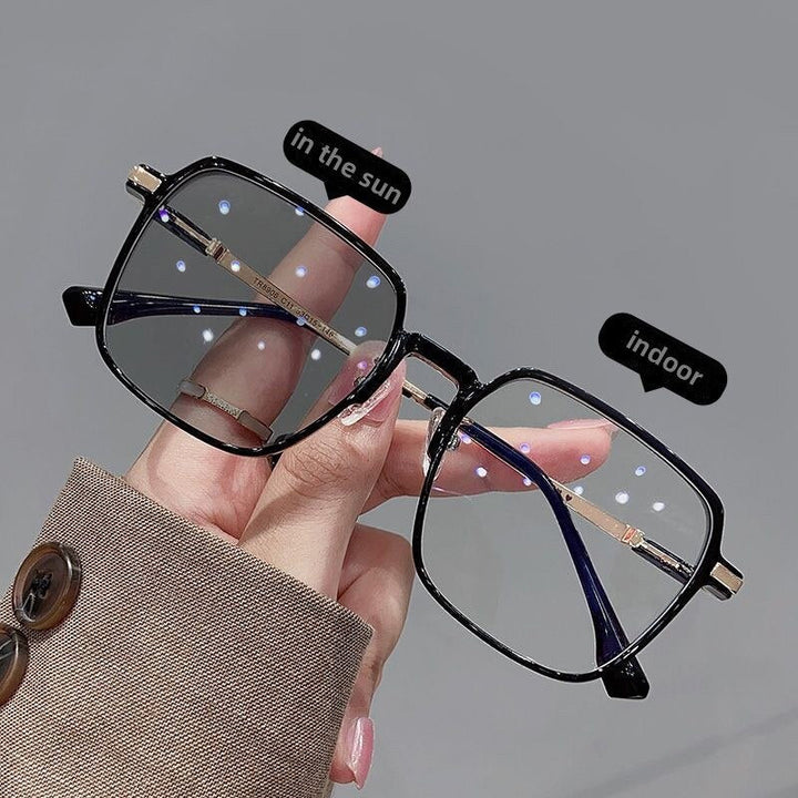 Stornfield | Dynamic View Color-changing Photochromic Sunglasses