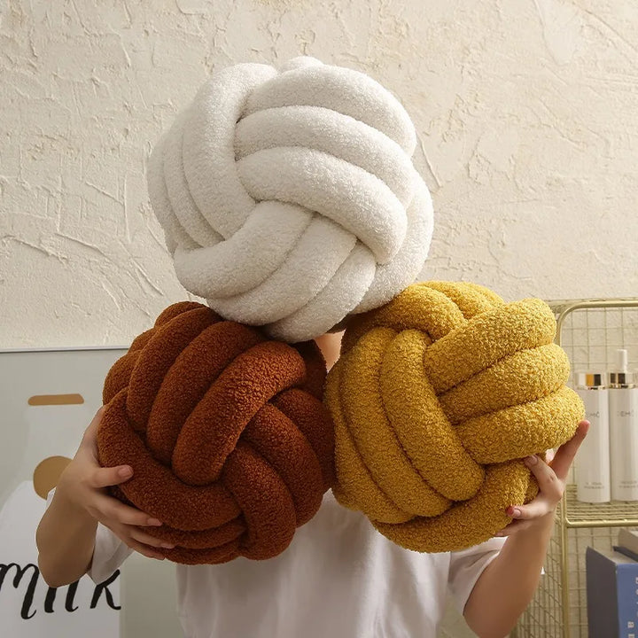 Stornfield | Cushion - Comfortable - Hand-knotted ball - Sheep's wool