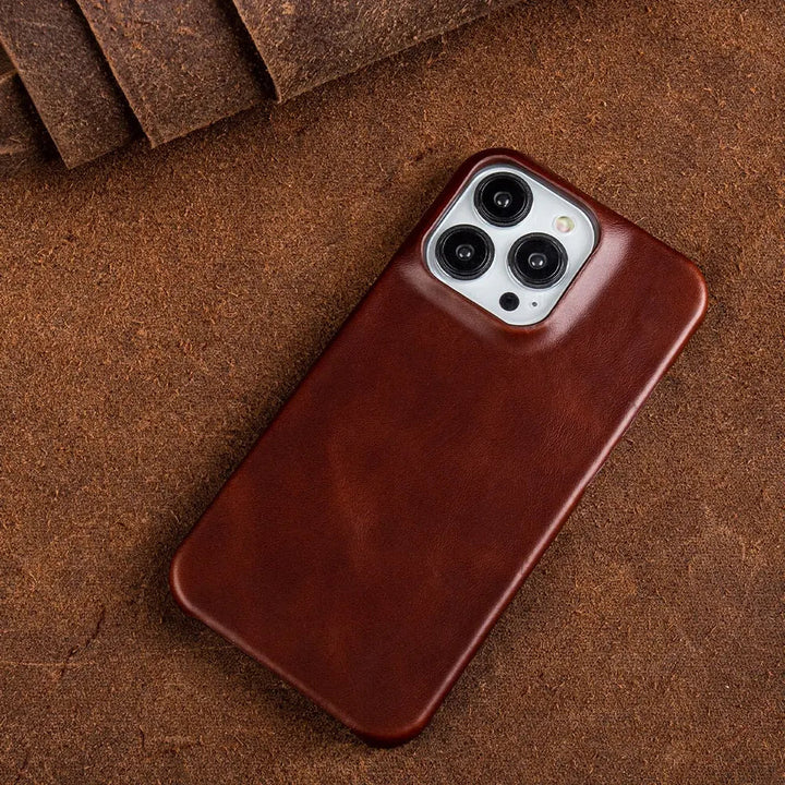 Stornfield | RoyalLeather: Luxurious, handmade case made of genuine cowhide leather for the iPhone