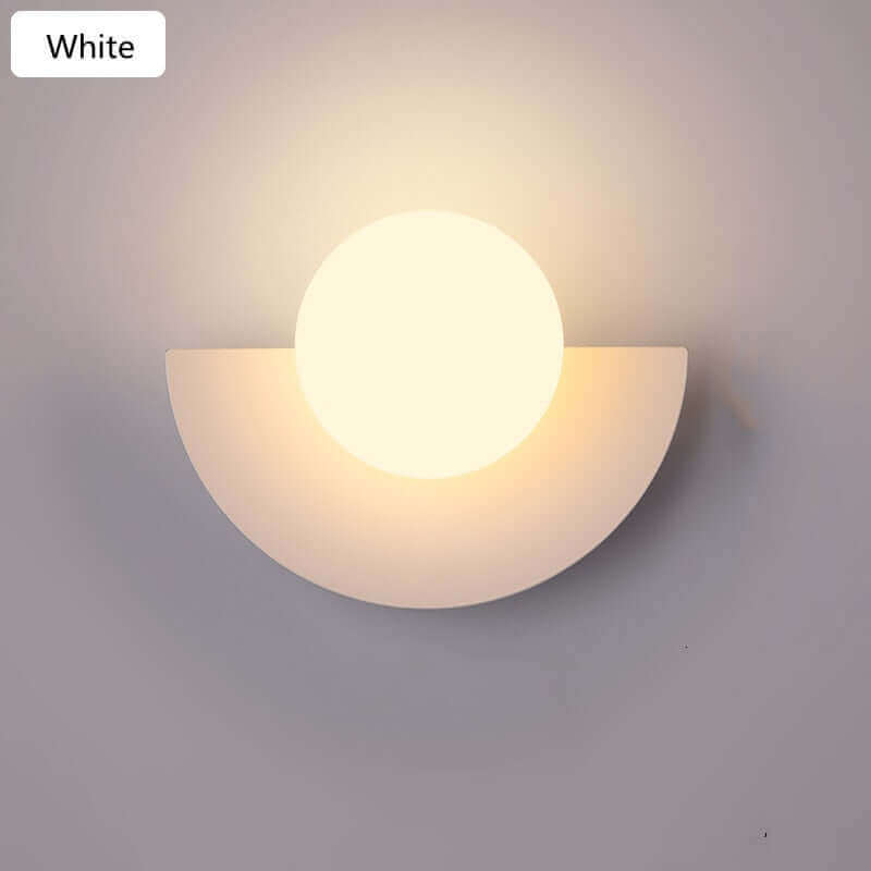 Stornfield | Half-moon metal wall light. Available in 2 different sizes and various colours.
