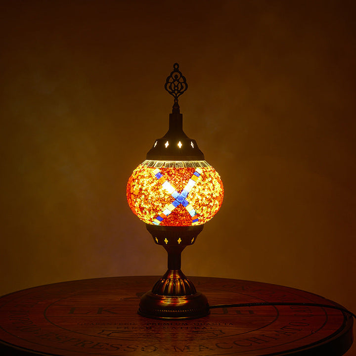 Stornfield | Romantic 1-Light Enameled Iron Oval Traditional Tiffany Table Lamp for Bedroom