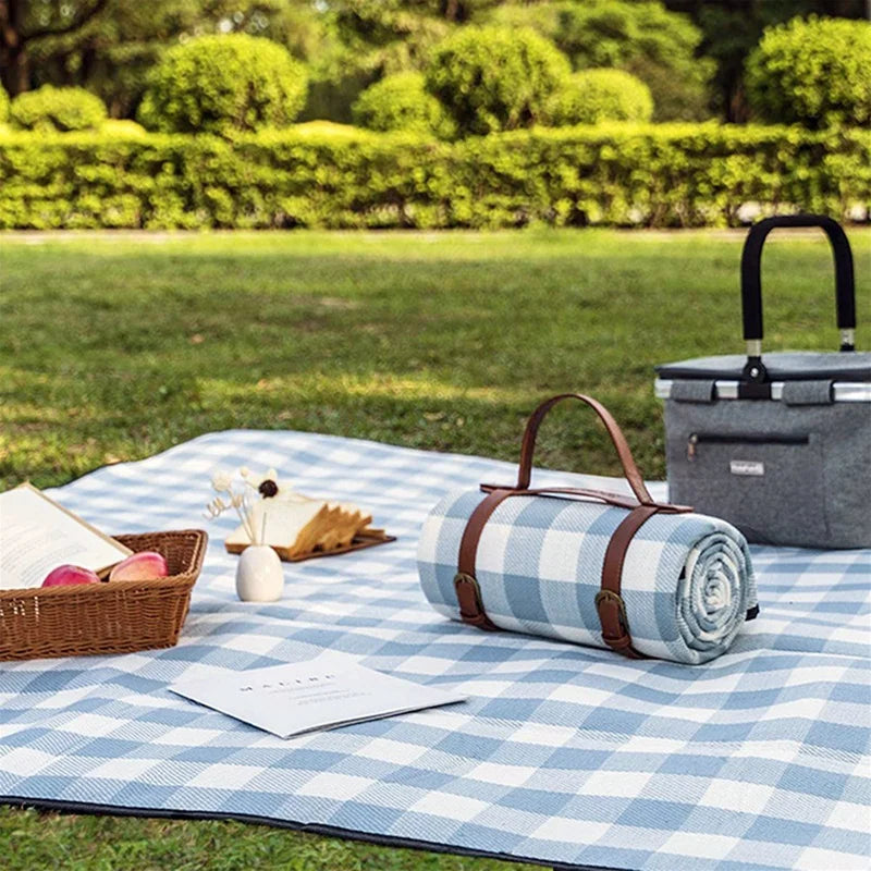 Compact Picnic Blanket – Blue | Stornfield