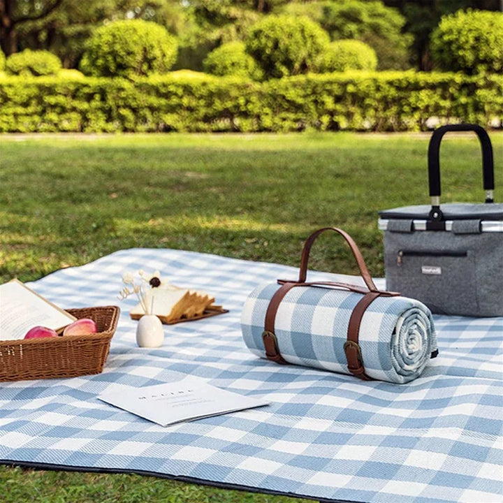Compact Picnic Blanket – Blue | Stornfield