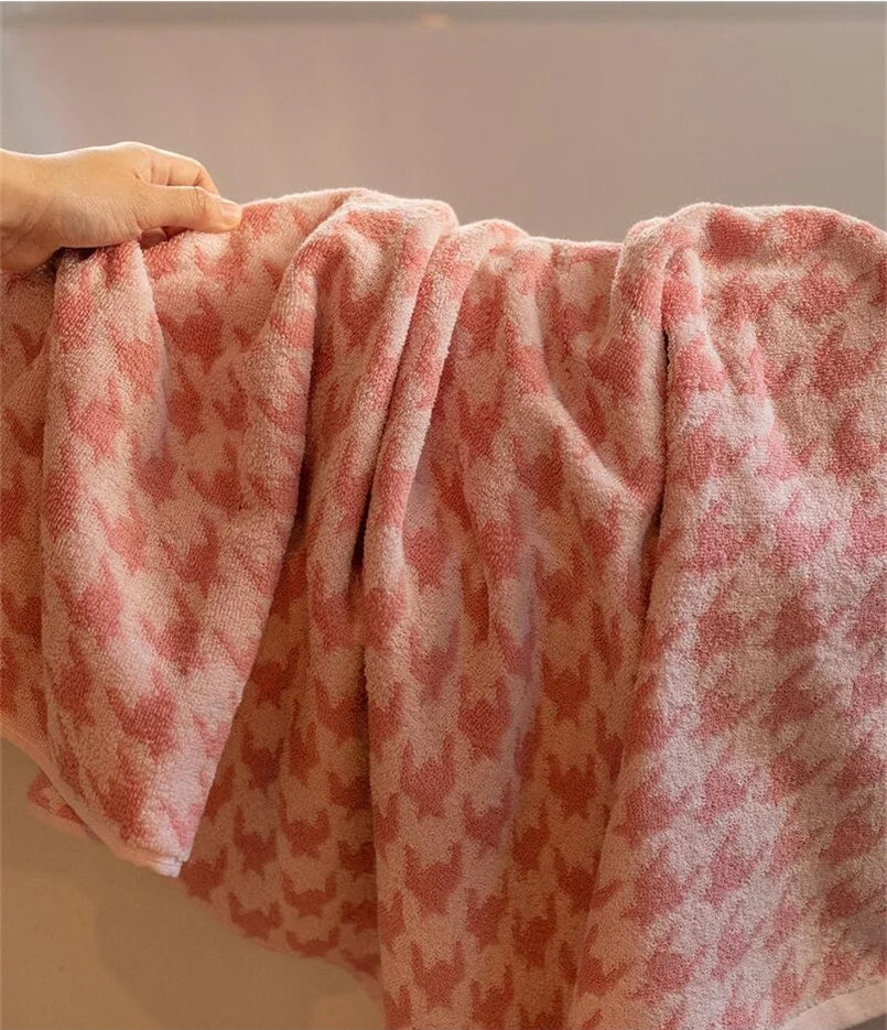 HoundLuxe Vintage Houndstooth Cotton Face Cloth Stornfield