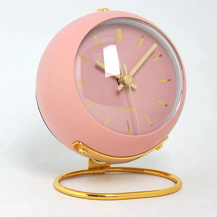 Minimalistic Scandinavian Desk Clock with Silent Quartz Movement | Stornfield