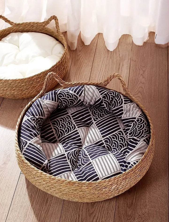 Rattan cat bed handwoven & washable Stornfield