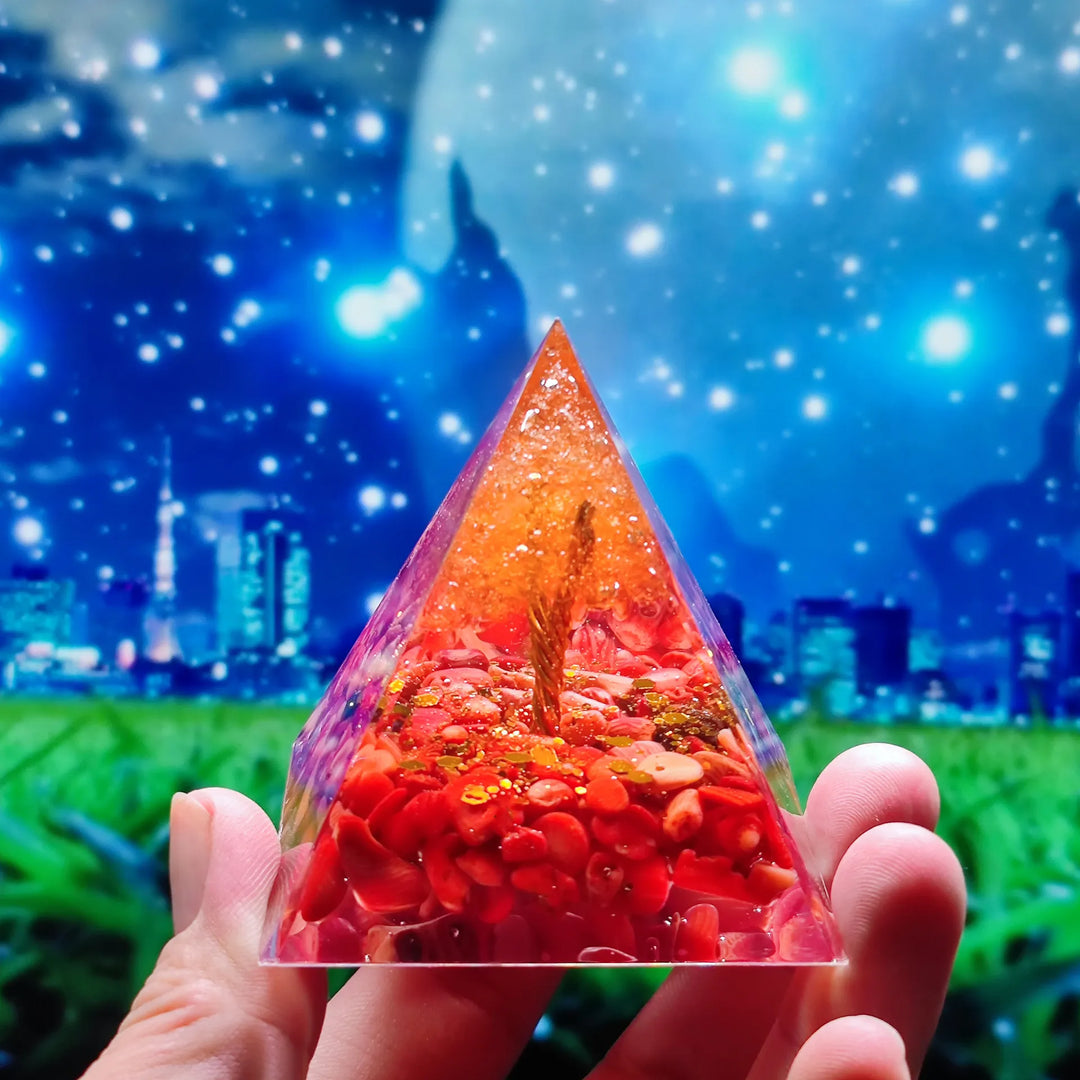 Orgonite Pyramid with Amethyst Pendulum – Energy, Protection and Decoration | Stornfield
