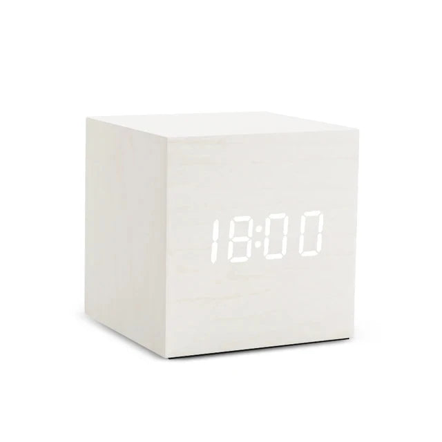 Wooden LED alarm clock with temperature display, digital time display and minimalist design – Perfect for bedroom and office | Stornfield