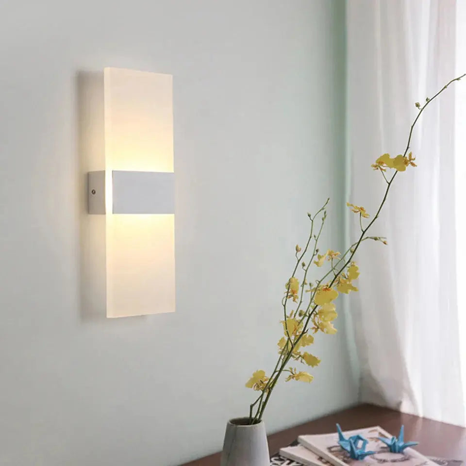 Stornfield | Éclatante - Lampe murale à panneau tactile rechargeable par USB