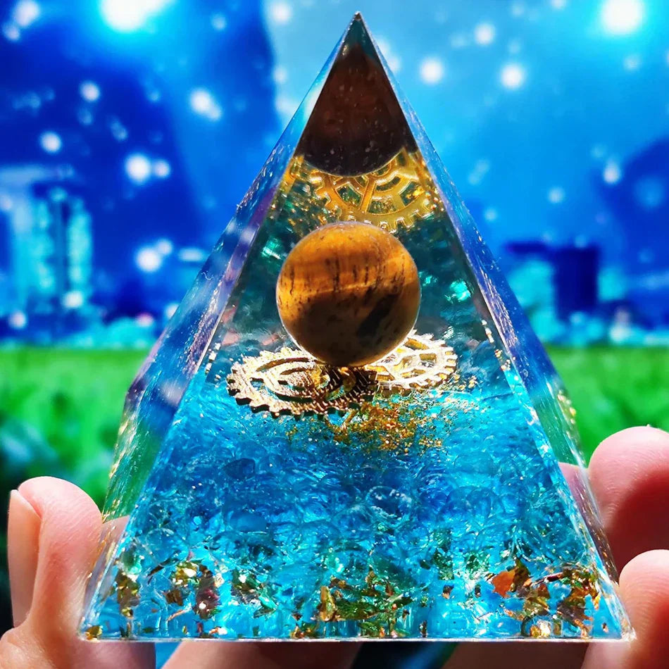 Orgonite Pyramid with Amethyst Pendulum – Energy, Protection and Decoration | Stornfield