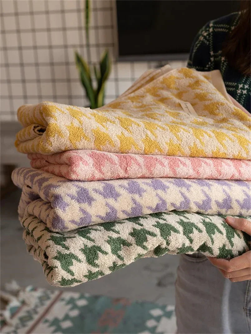 HoundLuxe Vintage Houndstooth Cotton Face Cloth Stornfield