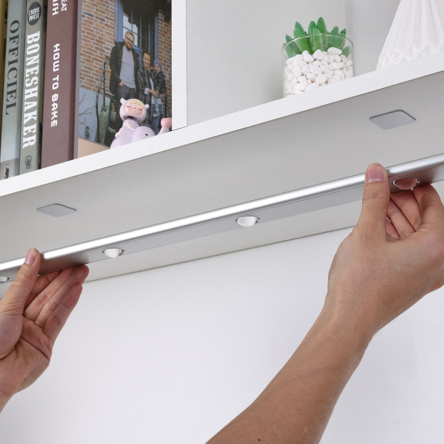 Stornfield | Royelux Rechargeable LED Cabinet Light - Motion Sensor, Dimmable, USB Charging