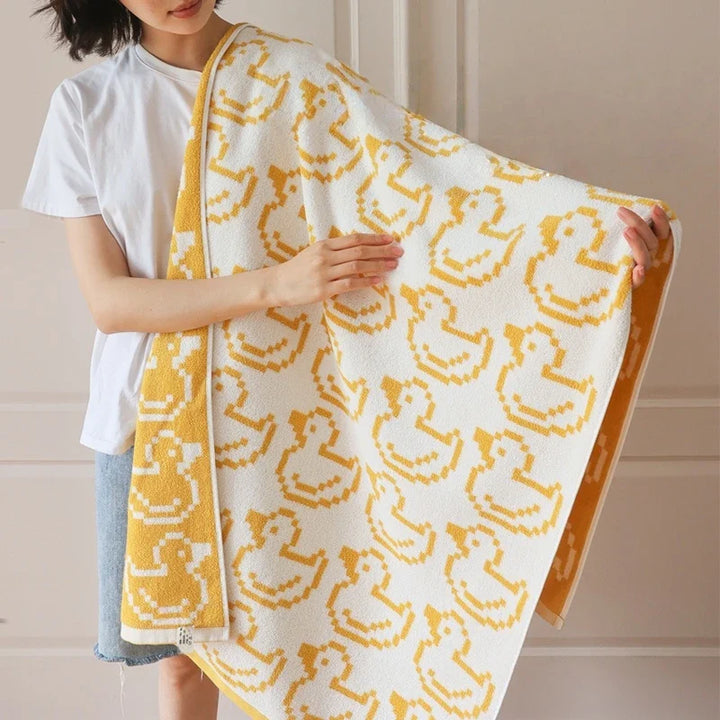 Reversible printed cotton animal towel | Stornfield