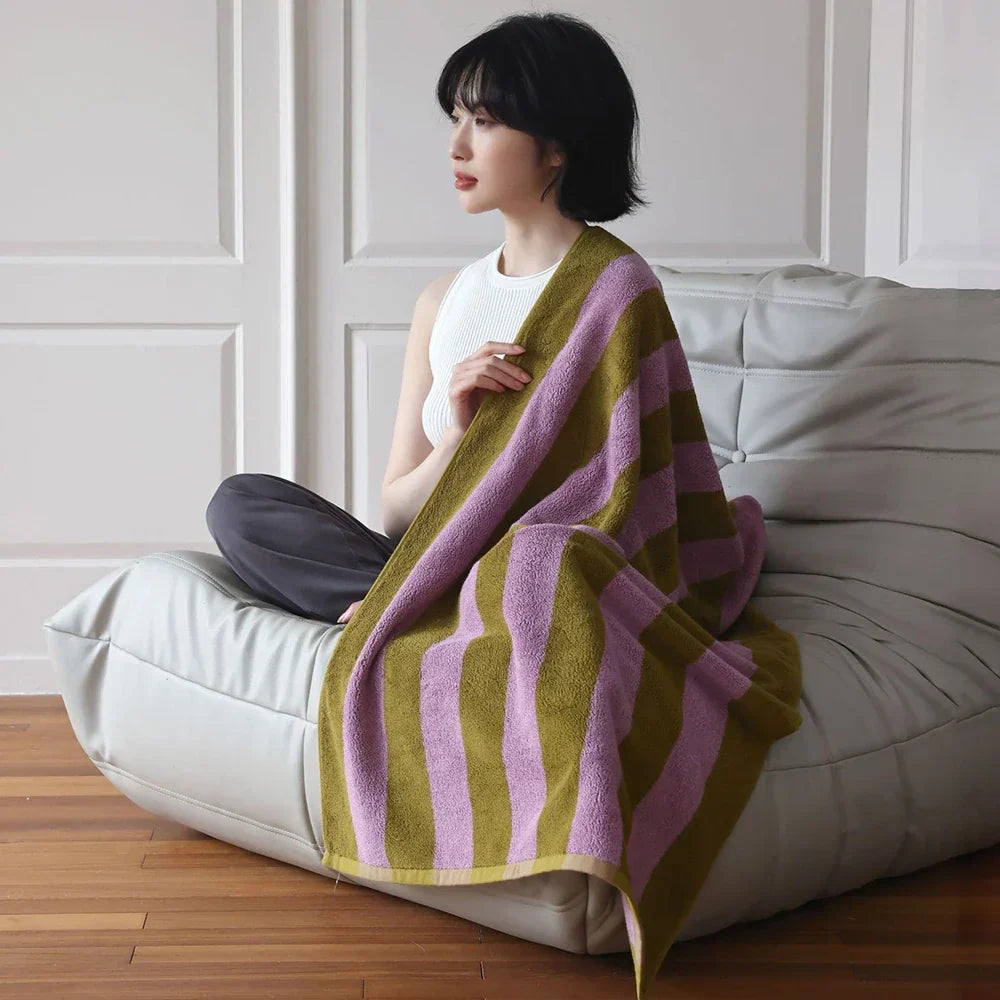 RetroStripe Luxe Cotton Towel – Striped Cotton Towel in Hotel Quality | Stornfield